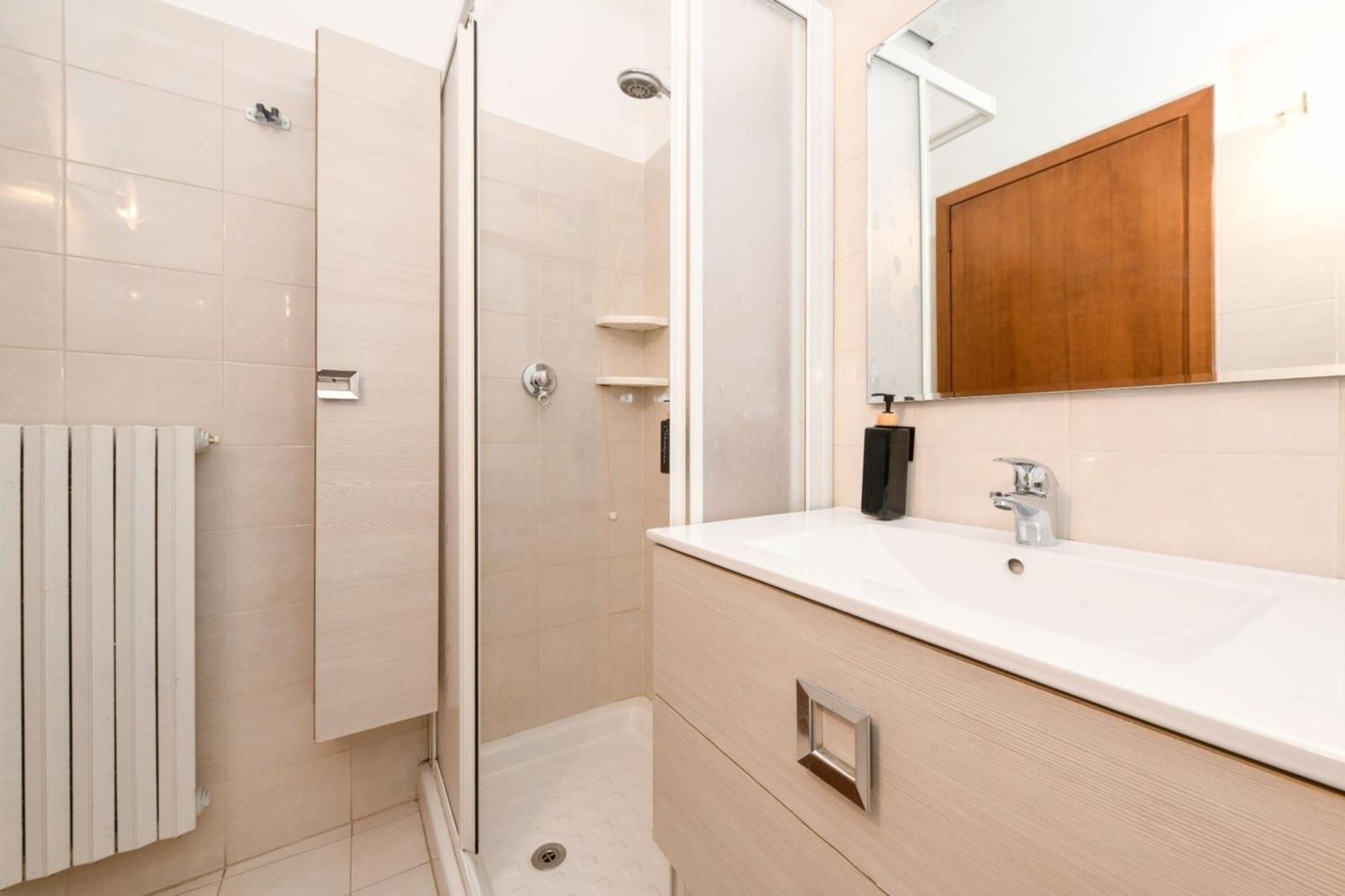 Desenzanoloft Le Petit Bijou - Restyling 2025 - Downtown デセンツァーノ・デル・ガルダ エクステリア 写真